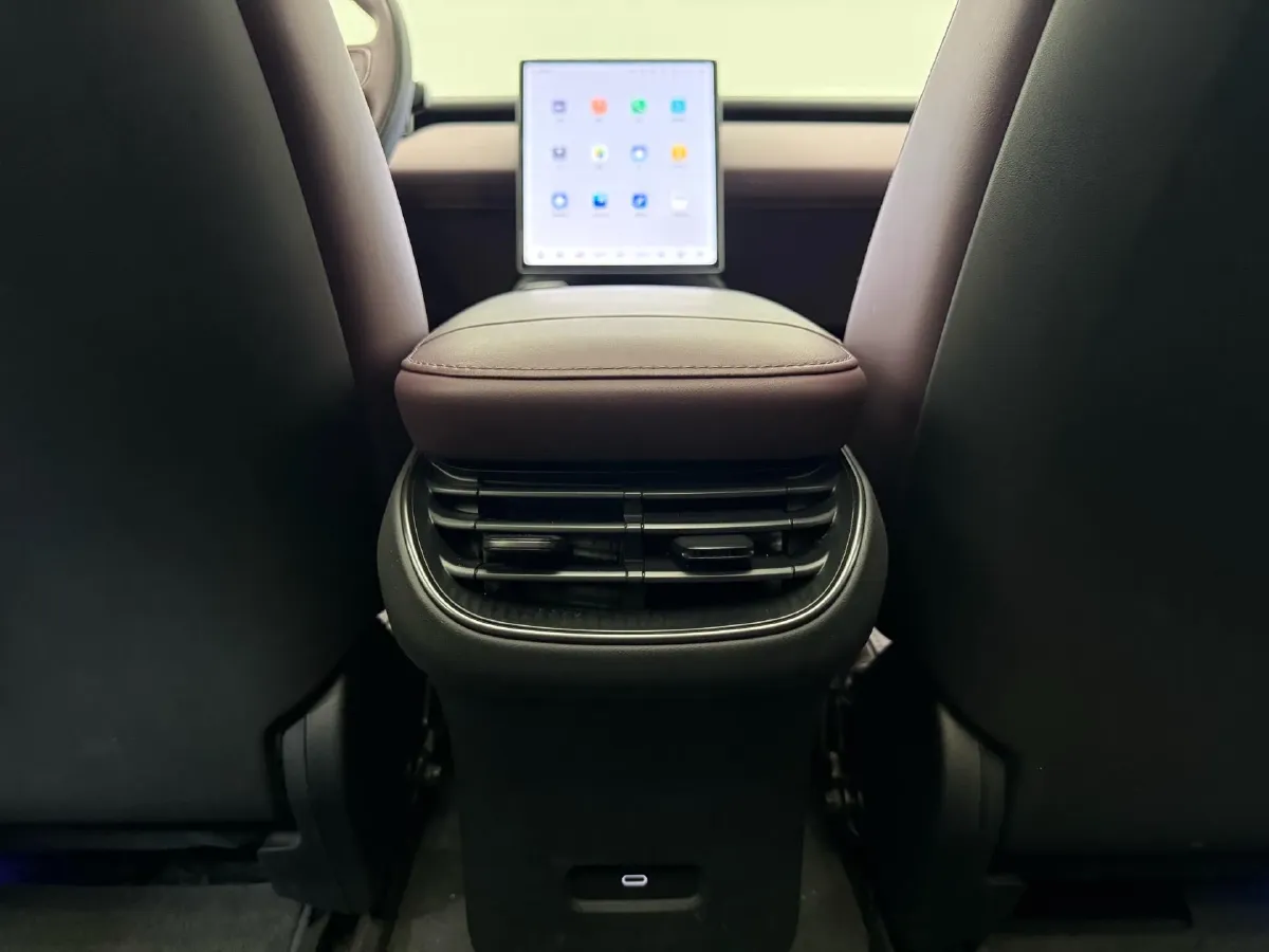 2024 NIO ET5 BEV 75KWH,autocango,china used car exporter,china ev exporter,chinese used car exporter,chinese used ev exporter