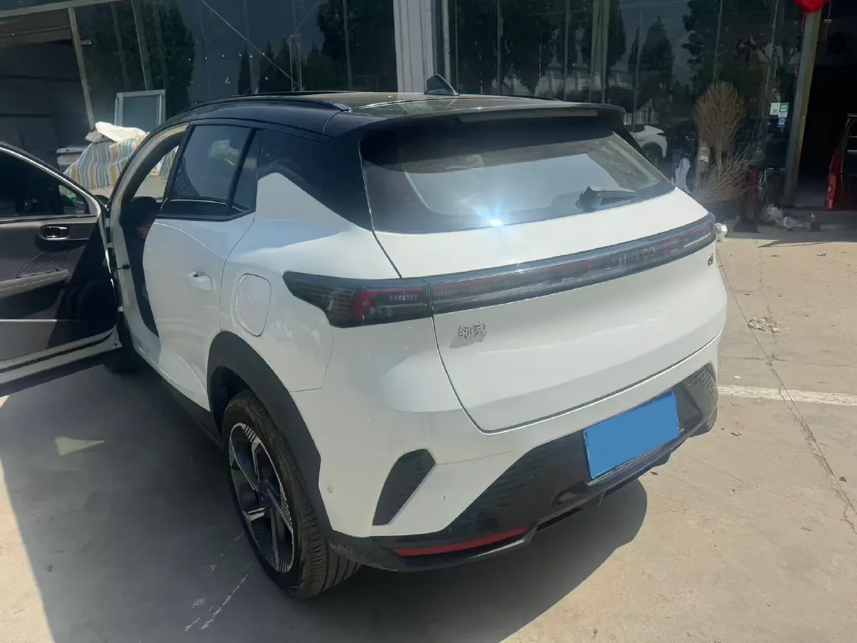 2025 LYNK&CO 06 1.5T 181HP L4 7DCT,autocango,china used car exporter,china ev exporter,chinese used car exporter,chinese used ev exporter