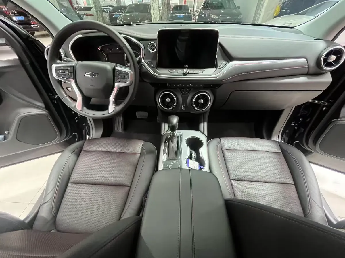 2020 Chevrolet Blazer 2.0T 237HP L4 9AT,autocango,china used car exporter,china ev exporter,chinese used car exporter,chinese used ev exporter