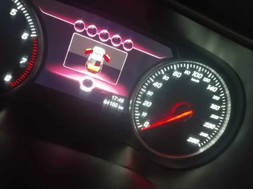 2020 HongQi H5 1.8T 197HP L4 6AT,autocango,china used car exporter,china ev exporter,chinese used car exporter,chinese used ev exporter