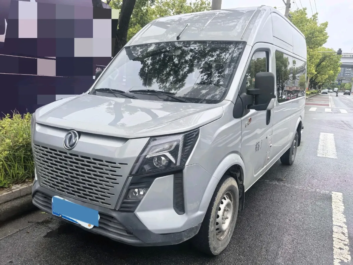 2023 Dongfeng RuiQi 7 2.0T 228HP L4 6MT,autocango,china used car exporter,china ev exporter,chinese used car exporter,chinese used ev exporter