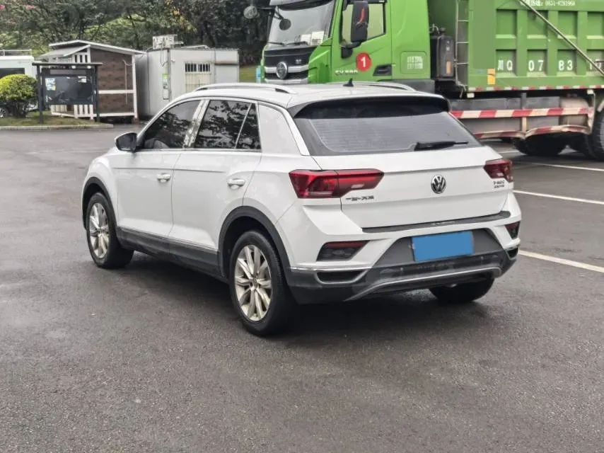 2019 Volkswagen T-Roc 1.4T 131HP L4 7DCT,autocango,china used car exporter,china ev exporter,chinese used car exporter,chinese used ev exporter