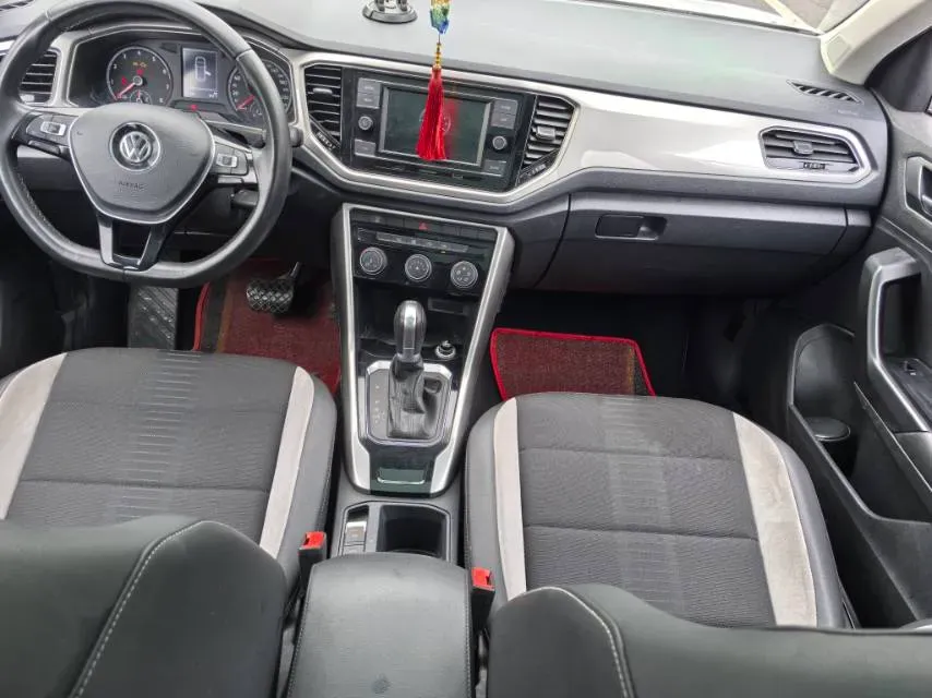 2019 Volkswagen T-Roc 1.4T 131HP L4 7DCT,autocango,china used car exporter,china ev exporter,chinese used car exporter,chinese used ev exporter