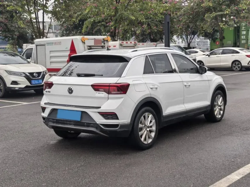2019 Volkswagen T-Roc 1.4T 131HP L4 7DCT,autocango,china used car exporter,china ev exporter,chinese used car exporter,chinese used ev exporter