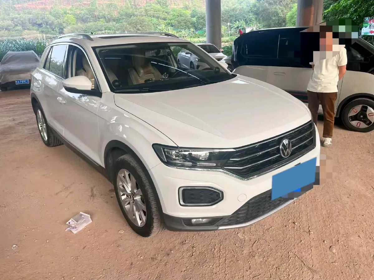 2021 Volkswagen T-Roc 1.4T 150HP L4 7DCT,autocango,china used car exporter,china ev exporter,chinese used car exporter,chinese used ev exporter