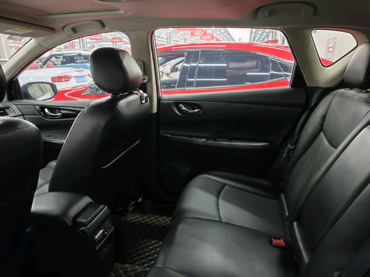 2021 Nissan Tiida 1.6L 122HP L4 CVT,autocango,china used car exporter,china ev exporter,chinese used car exporter,chinese used ev exporter