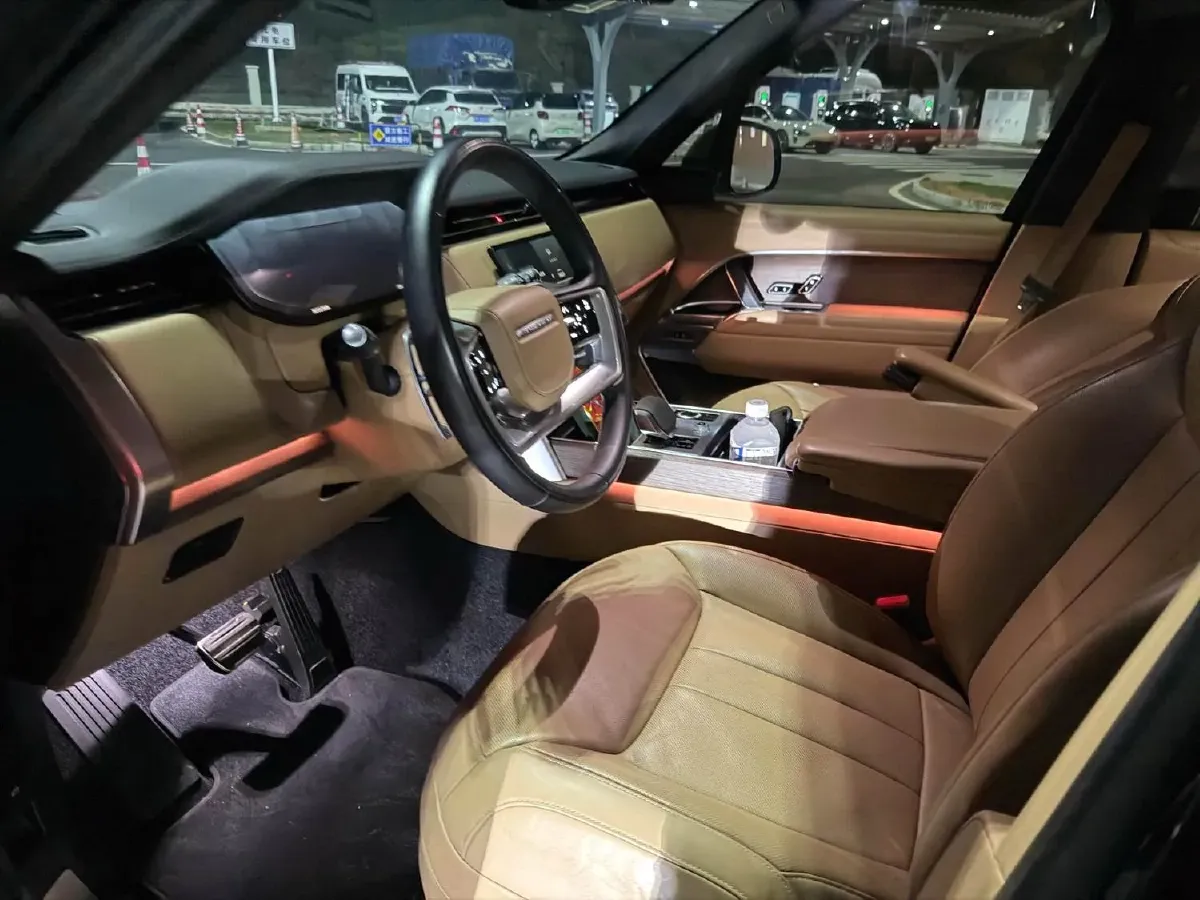 2023 Land Rover Range Rover 3.0T 400HP L6 8AT,autocango,china used car exporter,china ev exporter,chinese used car exporter,chinese used ev exporter