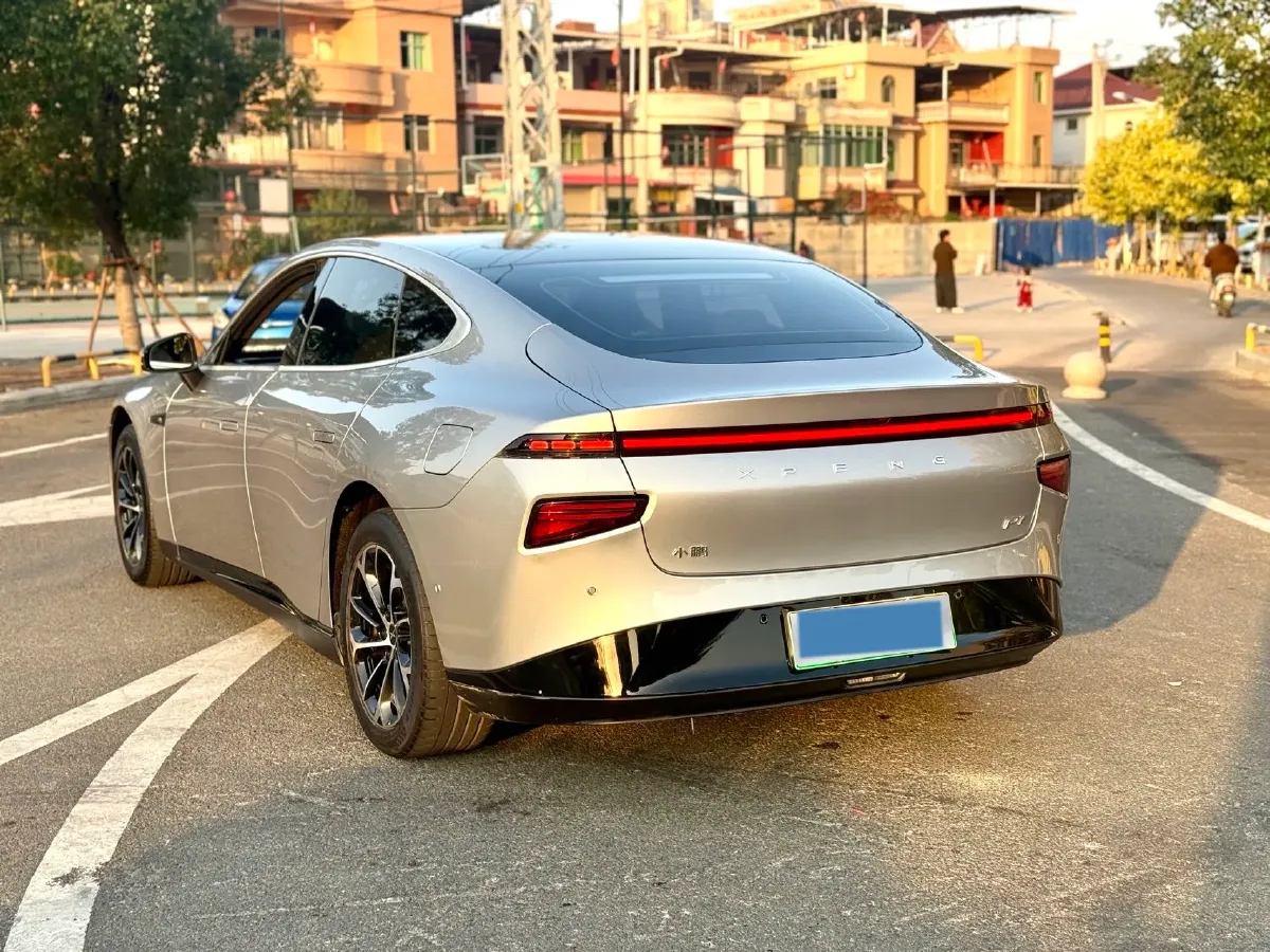 2022 Xpeng P7 BEV 60.2KWH,autocango,china used car exporter,china ev exporter,chinese used car exporter,chinese used ev exporter