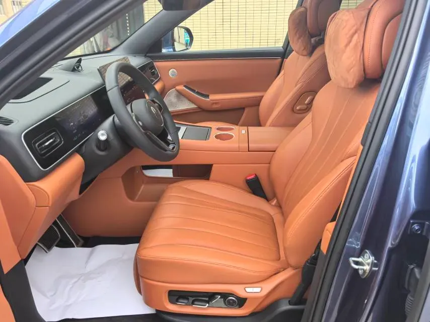 2026 AITO AITO M7 REEV 160HP REEV,autocango,china used car exporter,china ev exporter,chinese used car exporter,chinese used ev exporter