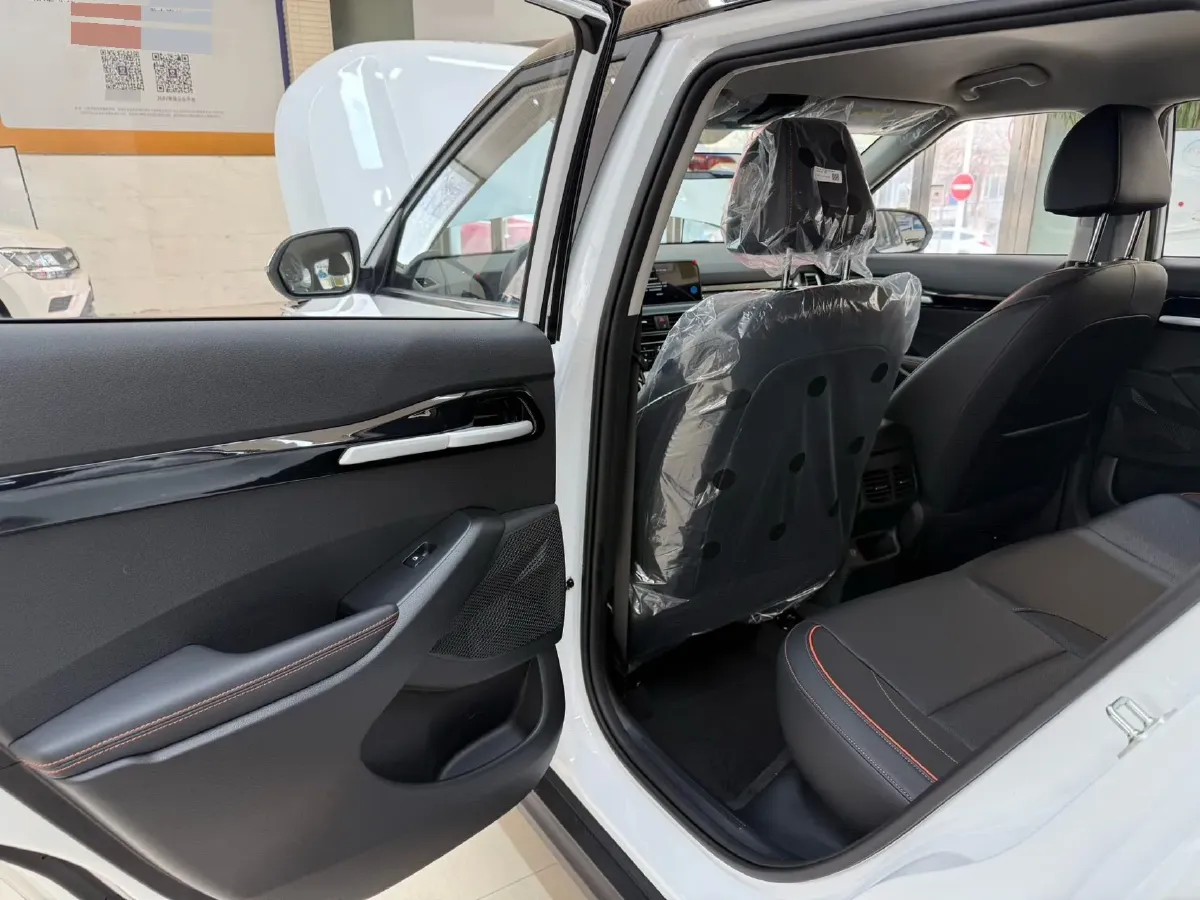 2026 Kia Seltos 1.5L 115HP L4 CVT,autocango,china used car exporter,china ev exporter,chinese used car exporter,chinese used ev exporter