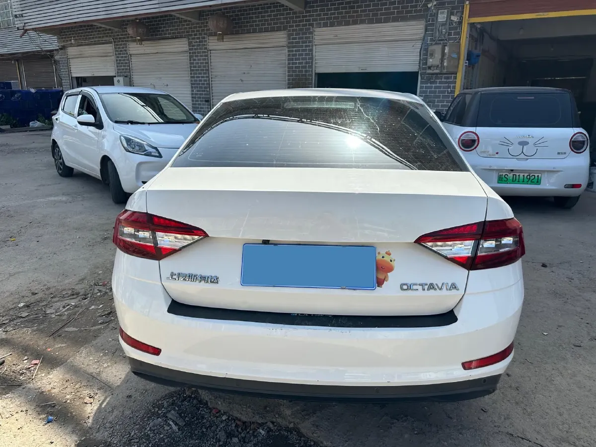 2020 Skoda Octavia 1.5L 113HP L4 6AT,autocango,china used car exporter,china ev exporter,chinese used car exporter,chinese used ev exporter