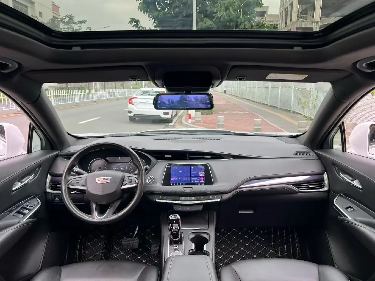 2021 Cadillac XT4 2.0T 237HP L4 9AT,autocango,china used car exporter,china ev exporter,chinese used car exporter,chinese used ev exporter