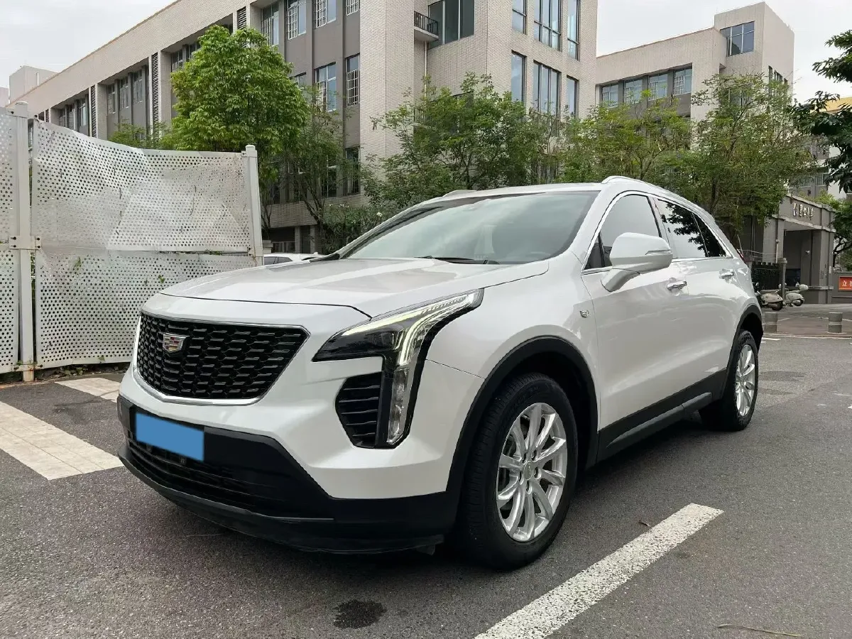2021 Cadillac XT4 2.0T 237HP L4 9AT,autocango,china used car exporter,china ev exporter,chinese used car exporter,chinese used ev exporter