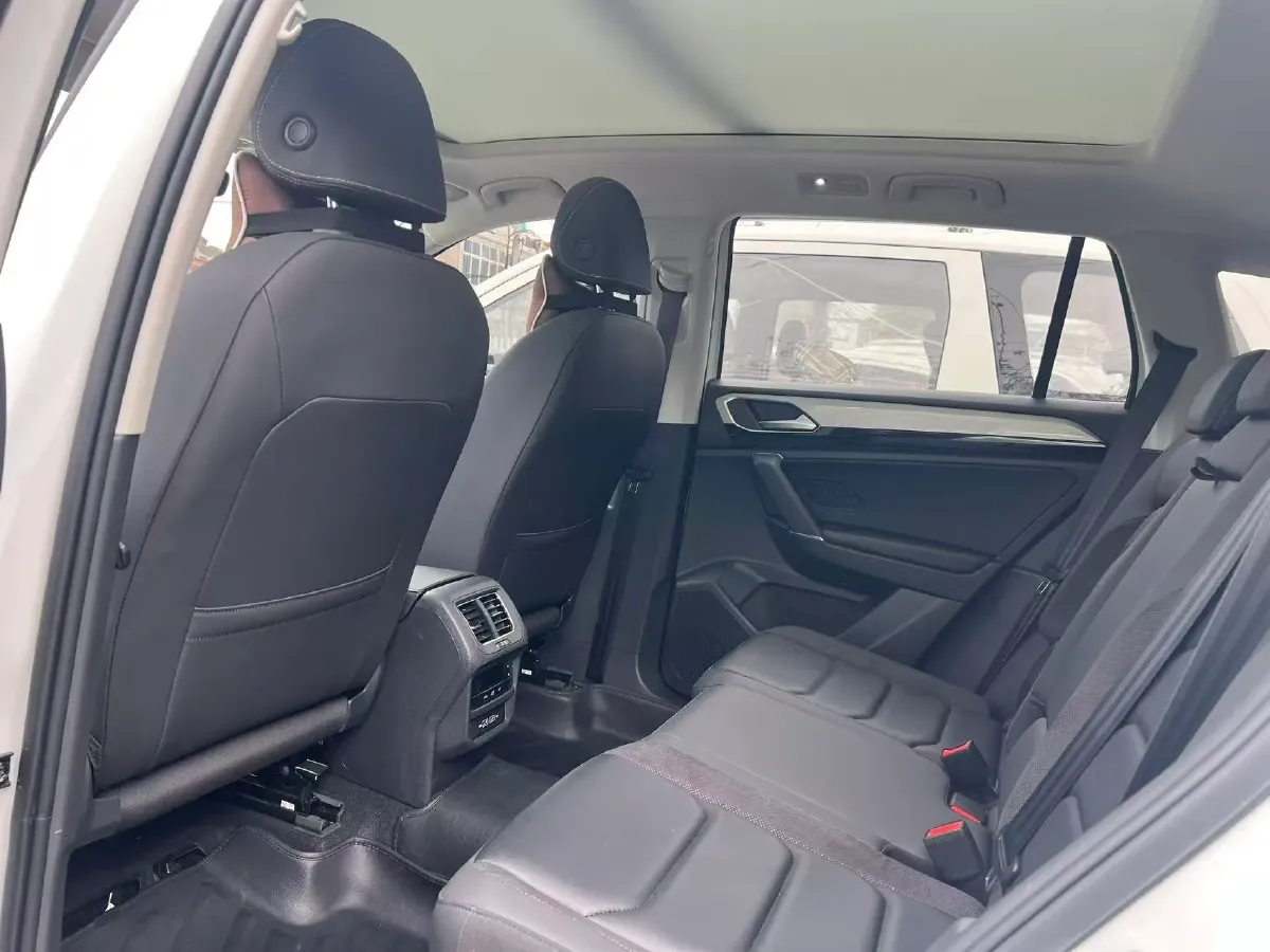 2021 Volkswagen Tayron 2.0T 186HP L4 7DCT,autocango,china used car exporter,china ev exporter,chinese used car exporter,chinese used ev exporter