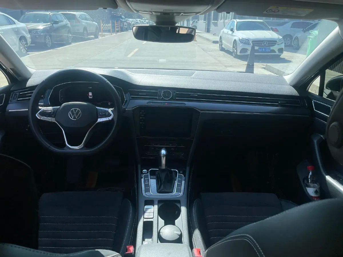 2020 Volkswagen Magotan 2.0T 186HP L4 7DCT,autocango,china used car exporter,china ev exporter,chinese used car exporter,chinese used ev exporter