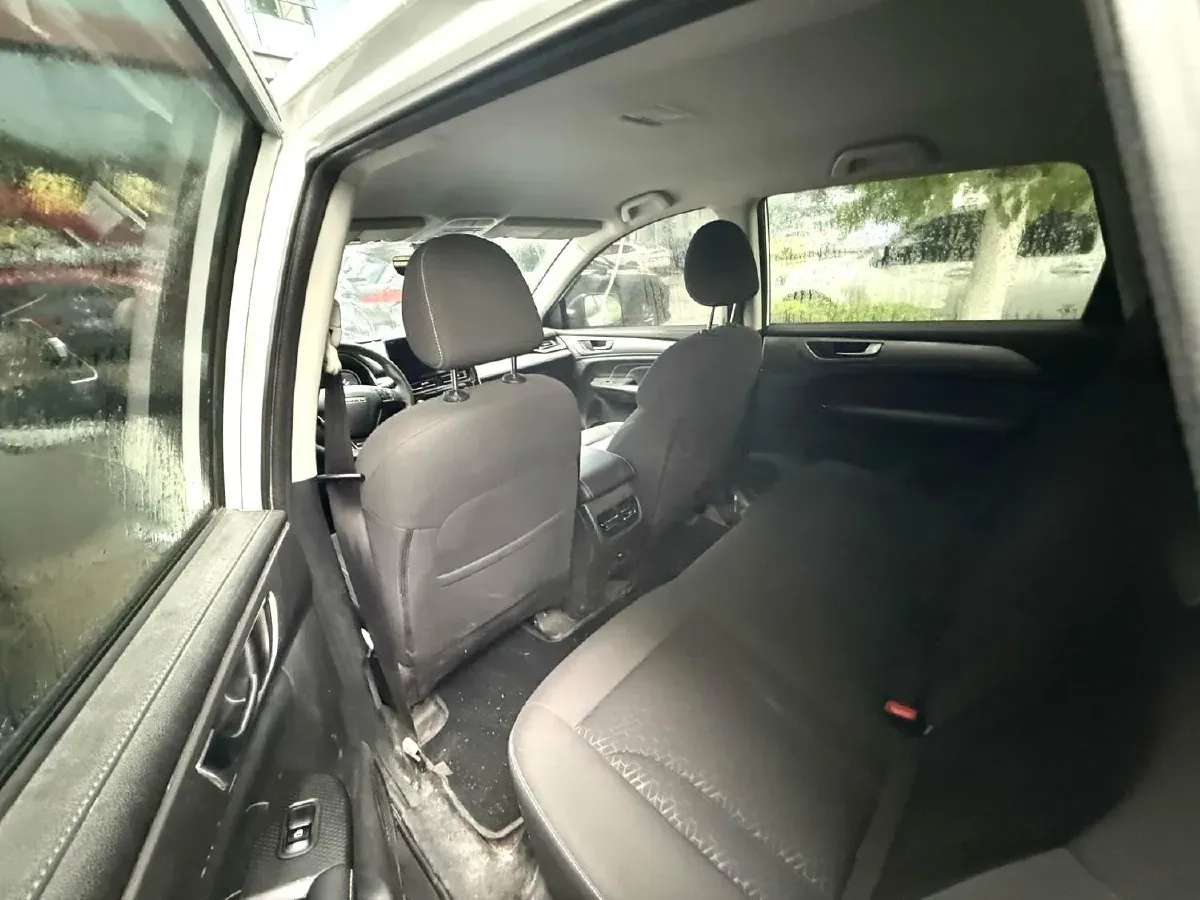 2023 Haval M6 1.5T 150HP L4 7DCT,autocango,china used car exporter,china ev exporter,chinese used car exporter,chinese used ev exporter