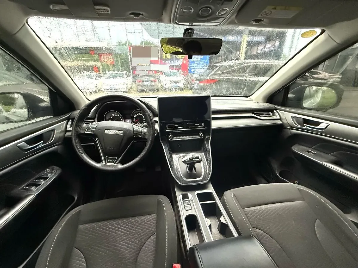 2023 Haval M6 1.5T 150HP L4 7DCT,autocango,china used car exporter,china ev exporter,chinese used car exporter,chinese used ev exporter