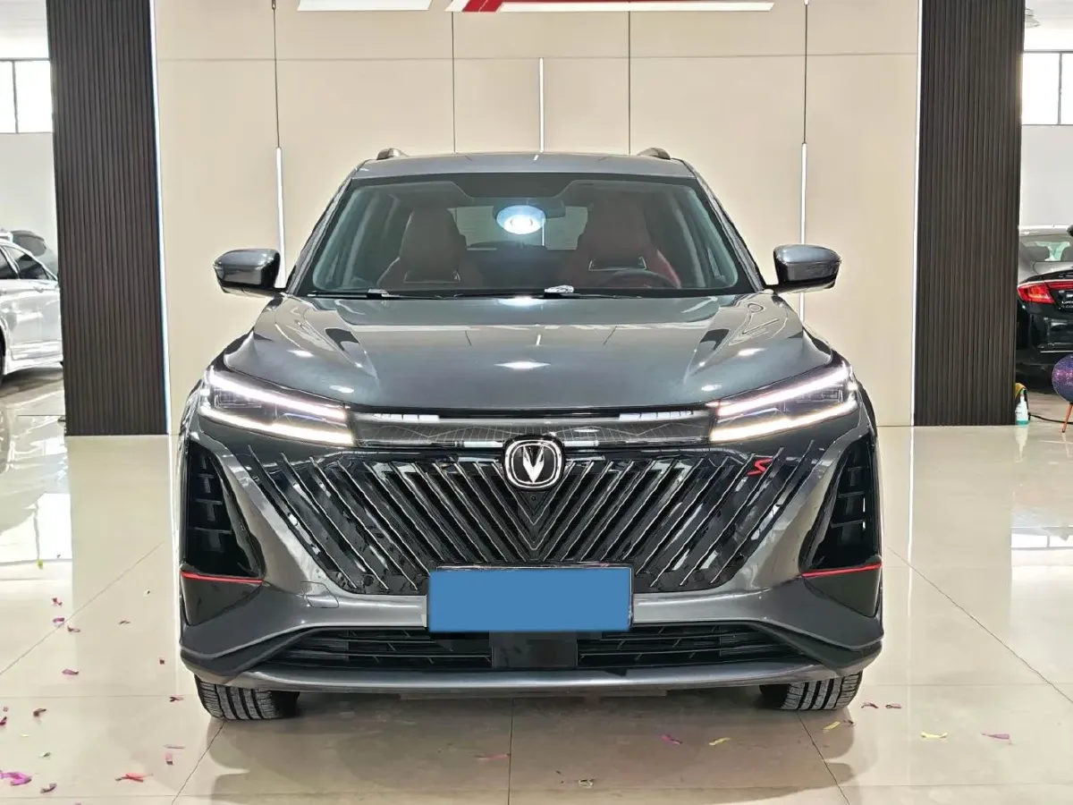 2022 ChangAn CS75 Plus 1.5T 188HP L4 8AT,autocango,china used car exporter,china ev exporter,chinese used car exporter,chinese used ev exporter