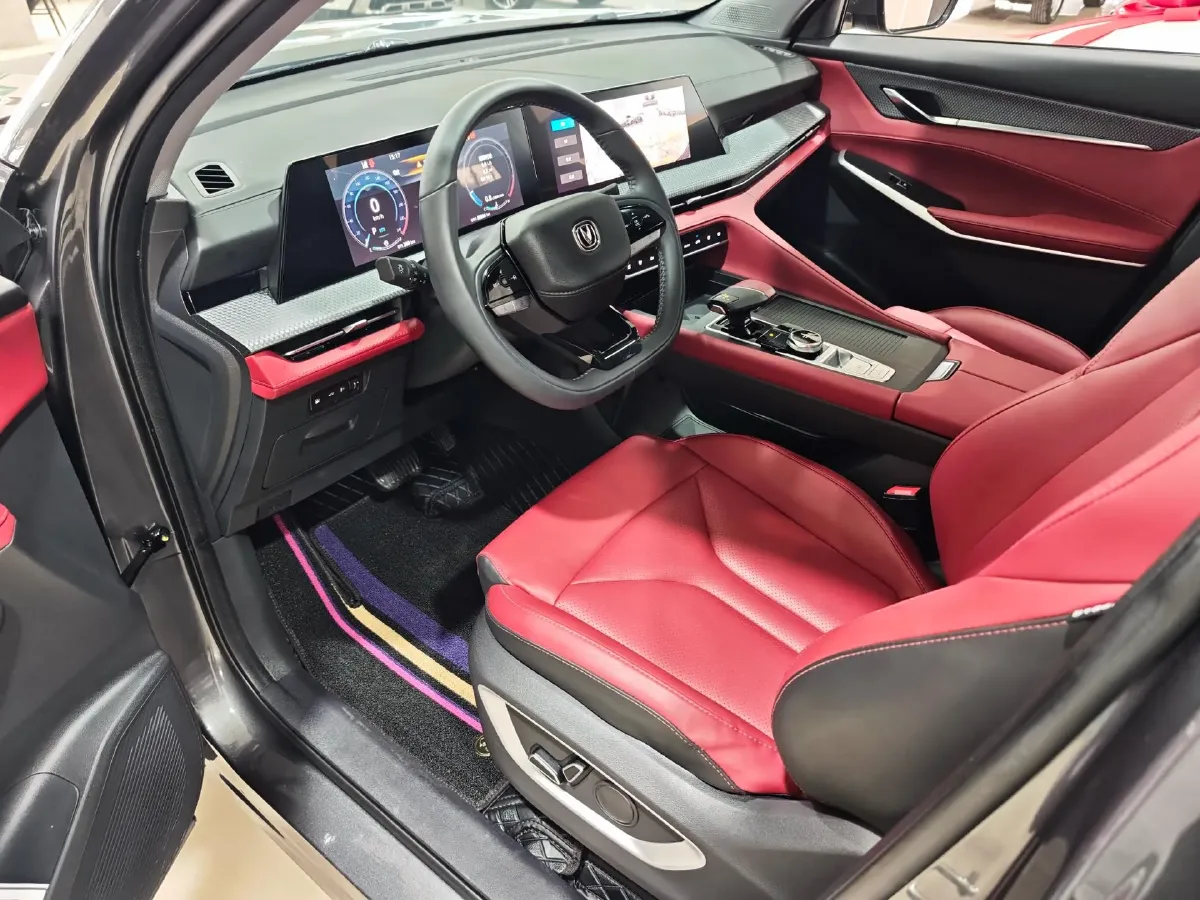 2022 ChangAn CS75 Plus 1.5T 188HP L4 8AT,autocango,china used car exporter,china ev exporter,chinese used car exporter,chinese used ev exporter