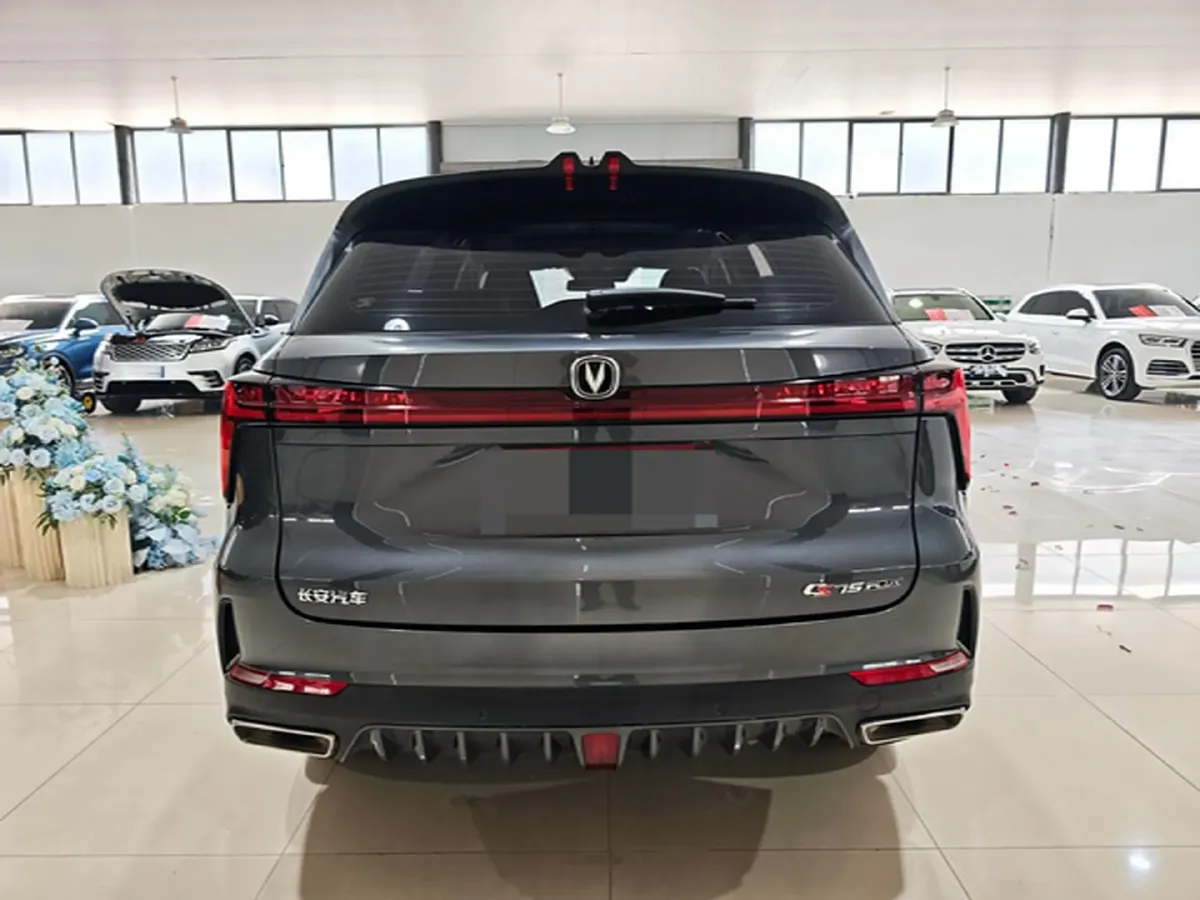 2022 ChangAn CS75 Plus 1.5T 188HP L4 8AT,autocango,china used car exporter,china ev exporter,chinese used car exporter,chinese used ev exporter