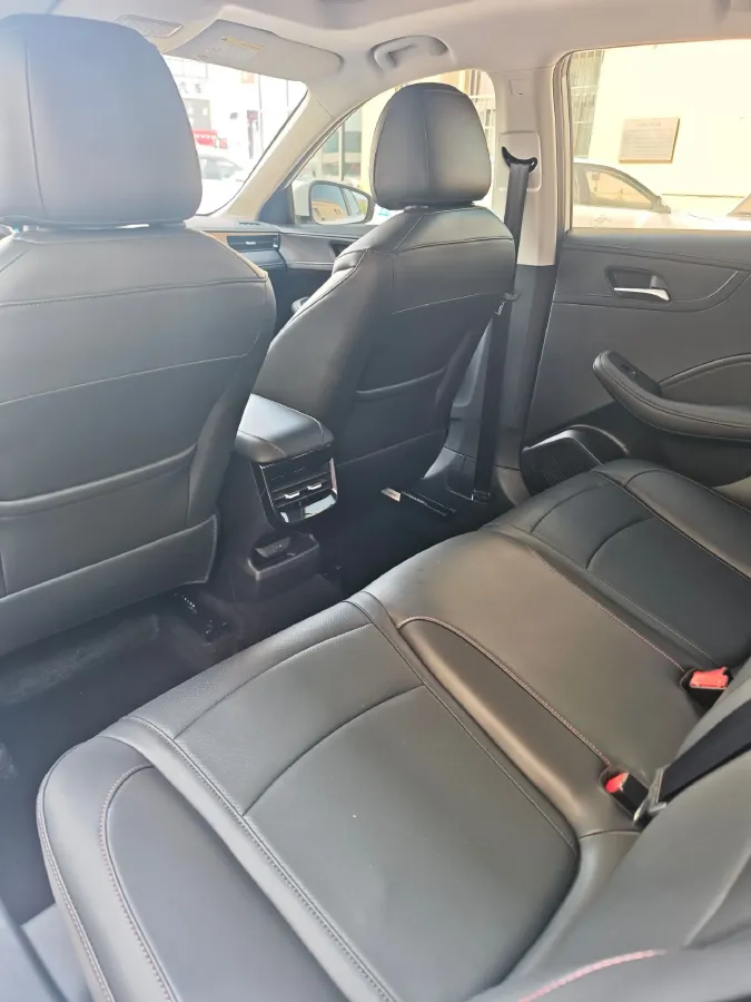 2023 Roewe i5 1.5L 129HP L4 CVT,autocango,china used car exporter,china ev exporter,chinese used car exporter,chinese used ev exporter