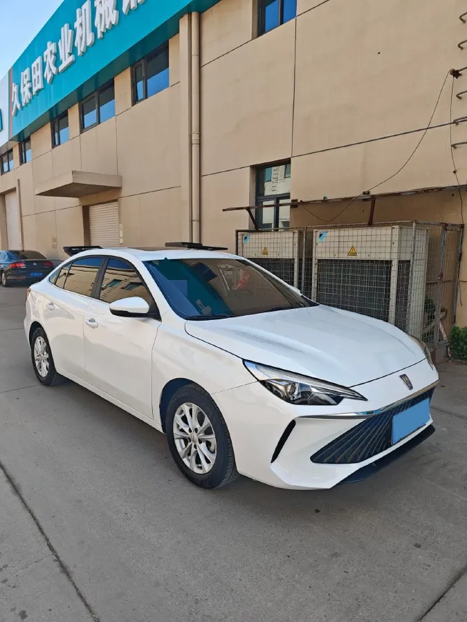 2023 Roewe i5 1.5L 129HP L4 CVT,autocango,china used car exporter,china ev exporter,chinese used car exporter,chinese used ev exporter