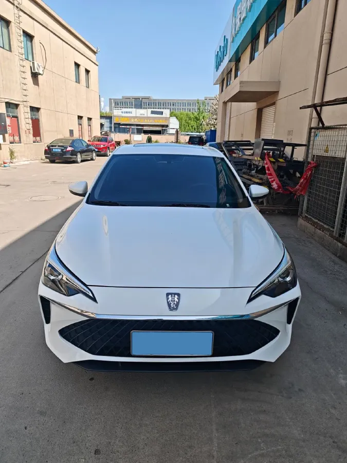 2023 Roewe i5 1.5L 129HP L4 CVT,autocango,china used car exporter,china ev exporter,chinese used car exporter,chinese used ev exporter