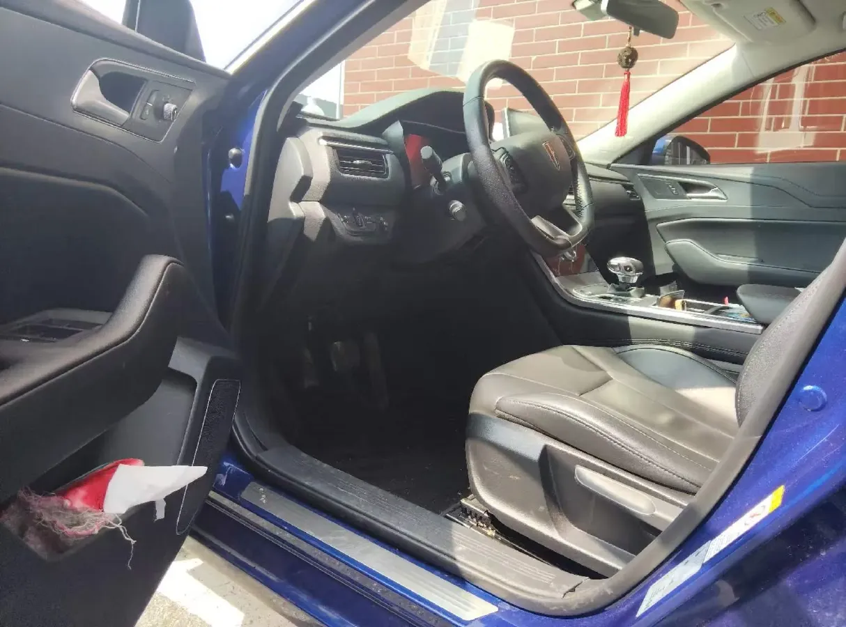 2022 HongQi H5 1.5T 169HP L4 7DCT,autocango,china used car exporter,china ev exporter,chinese used car exporter,chinese used ev exporter