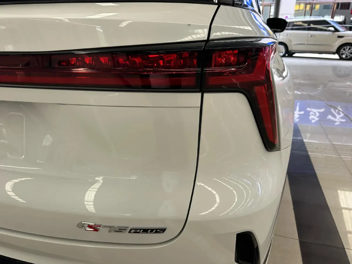 2024 ChangAn CS75 Plus 1.5T 188HP L4 8AT,autocango,china used car exporter,china ev exporter,chinese used car exporter,chinese used ev exporter