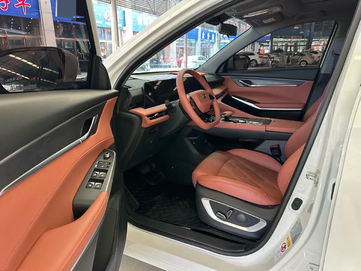 2024 ChangAn CS75 Plus 1.5T 188HP L4 8AT,autocango,china used car exporter,china ev exporter,chinese used car exporter,chinese used ev exporter