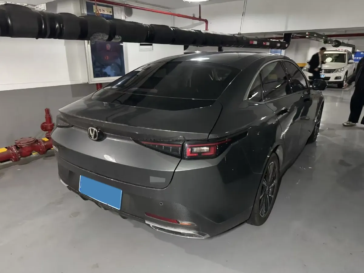 2024 ChangAn Eado 1.5T 170HP L4 7DCT,autocango,china used car exporter,china ev exporter,chinese used car exporter,chinese used ev exporter