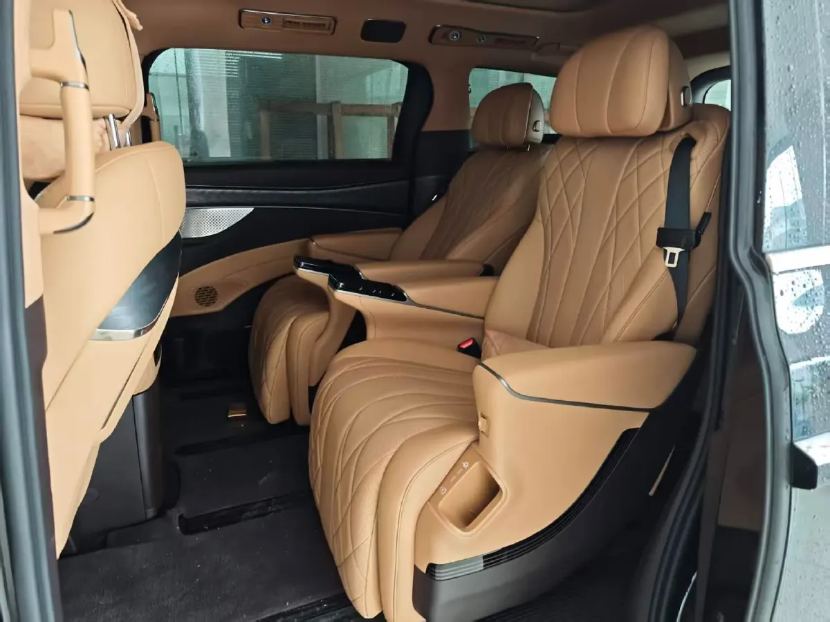 2025 Denza D9 1.5T 156HP L4 E-CVT PHEV 40KWH,autocango,china used car exporter,china ev exporter,chinese used car exporter,chinese used ev exporter