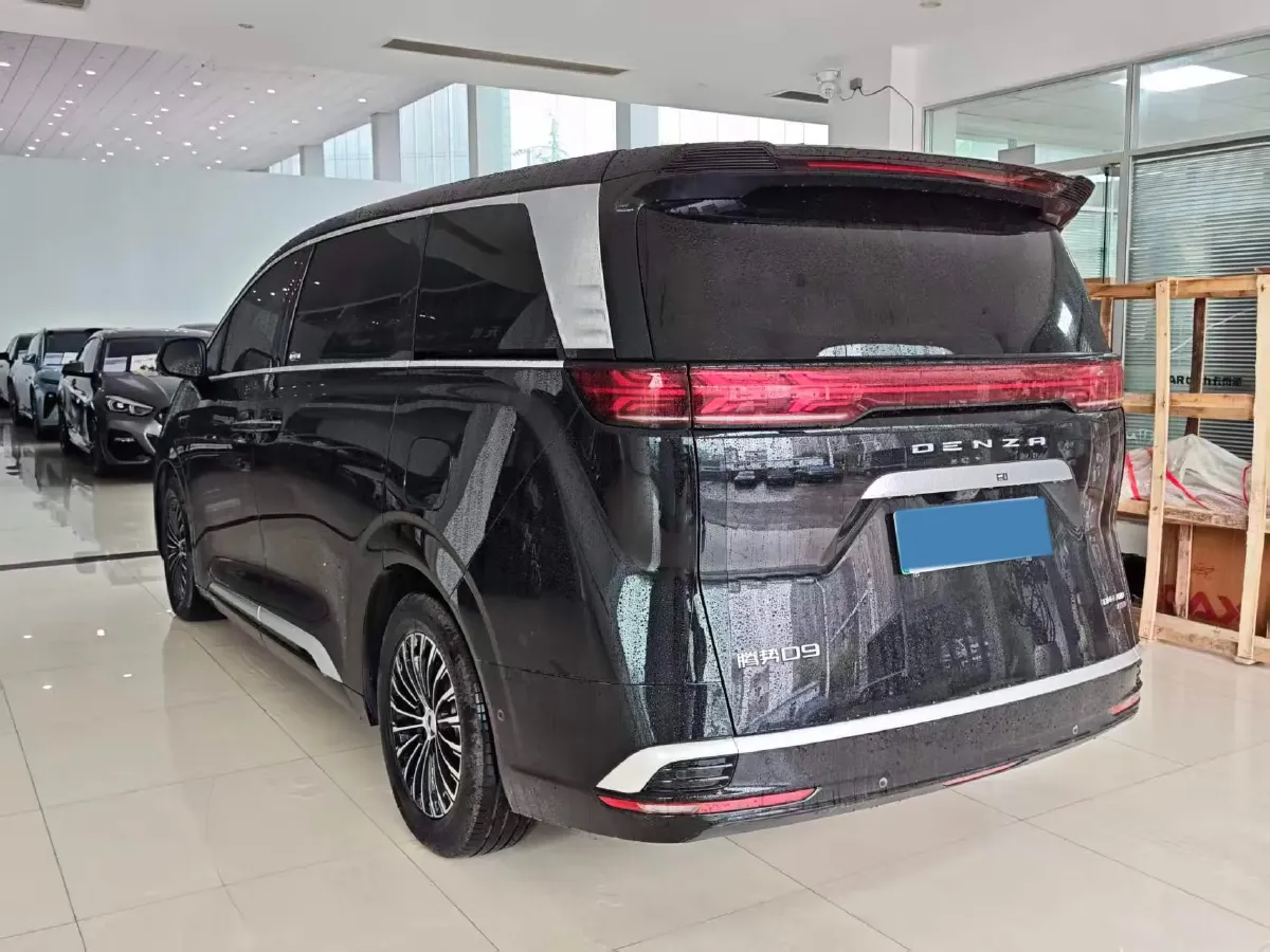 2025 Denza D9 1.5T 156HP L4 E-CVT PHEV 40KWH,autocango,china used car exporter,china ev exporter,chinese used car exporter,chinese used ev exporter