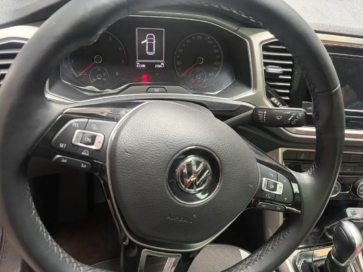 2019 Volkswagen T-Roc 1.4T 131HP L4 7DCT,autocango,china used car exporter,china ev exporter,chinese used car exporter,chinese used ev exporter