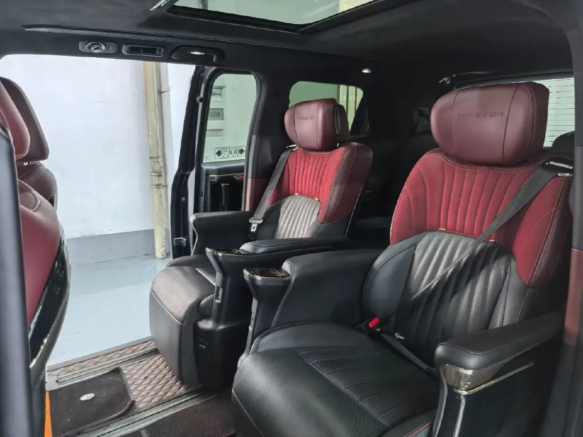 2023 GAC Trumpchi M8 2.0T 252HP L4 8AT,autocango,china used car exporter,china ev exporter,chinese used car exporter,chinese used ev exporter