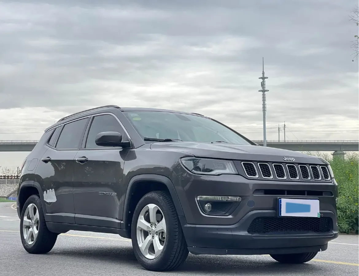 2020 Jeep Compass 1.3T 173HP L4 7DCT,autocango,china used car exporter,china ev exporter,chinese used car exporter,chinese used ev exporter