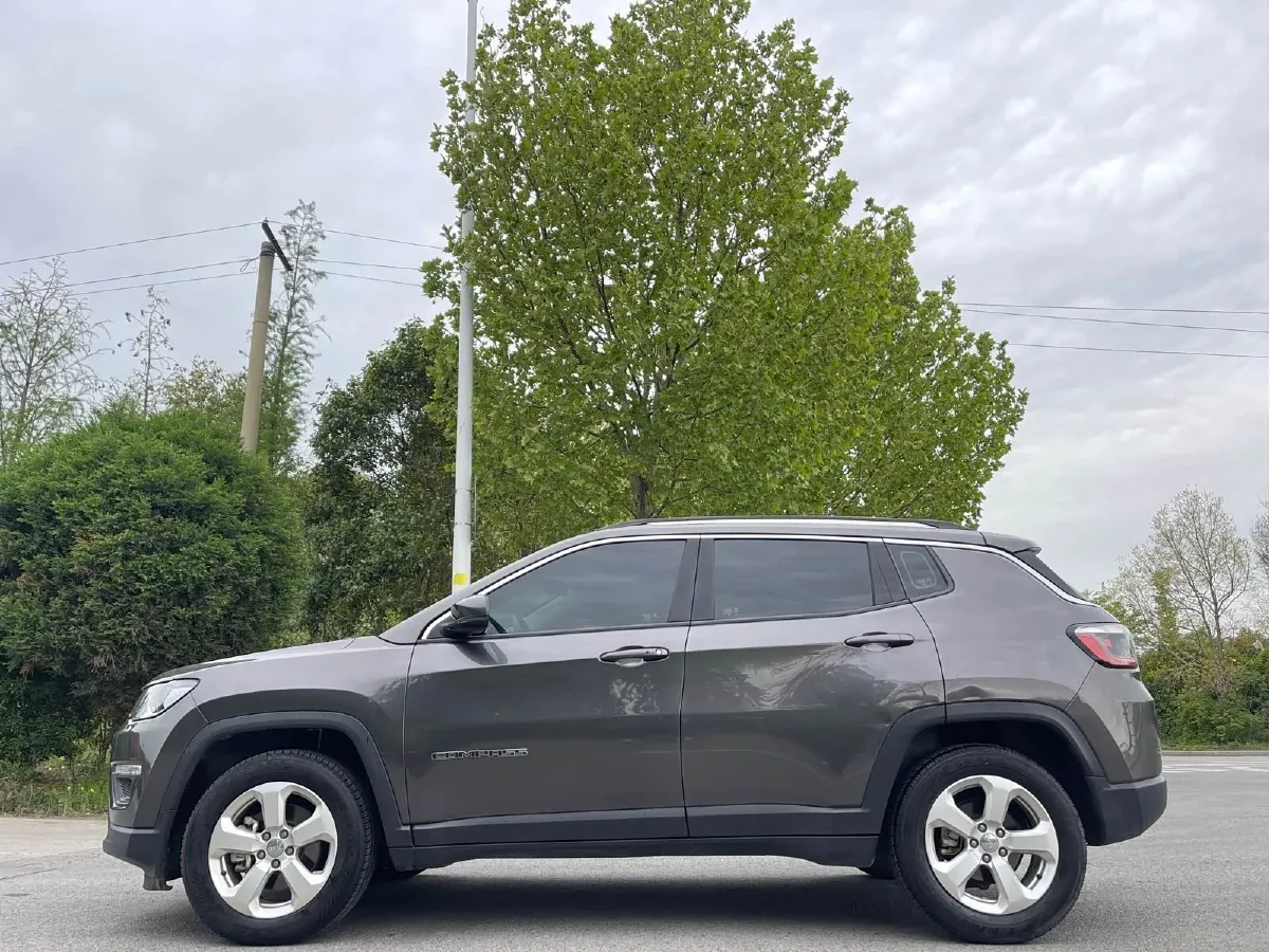 2020 Jeep Compass 1.3T 173HP L4 7DCT,autocango,china used car exporter,china ev exporter,chinese used car exporter,chinese used ev exporter