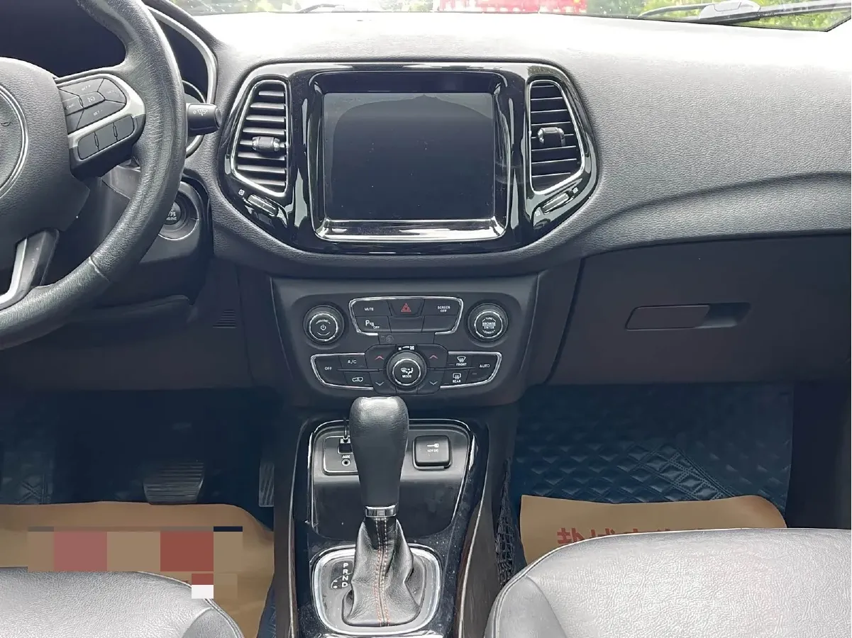 2020 Jeep Compass 1.3T 173HP L4 7DCT,autocango,china used car exporter,china ev exporter,chinese used car exporter,chinese used ev exporter