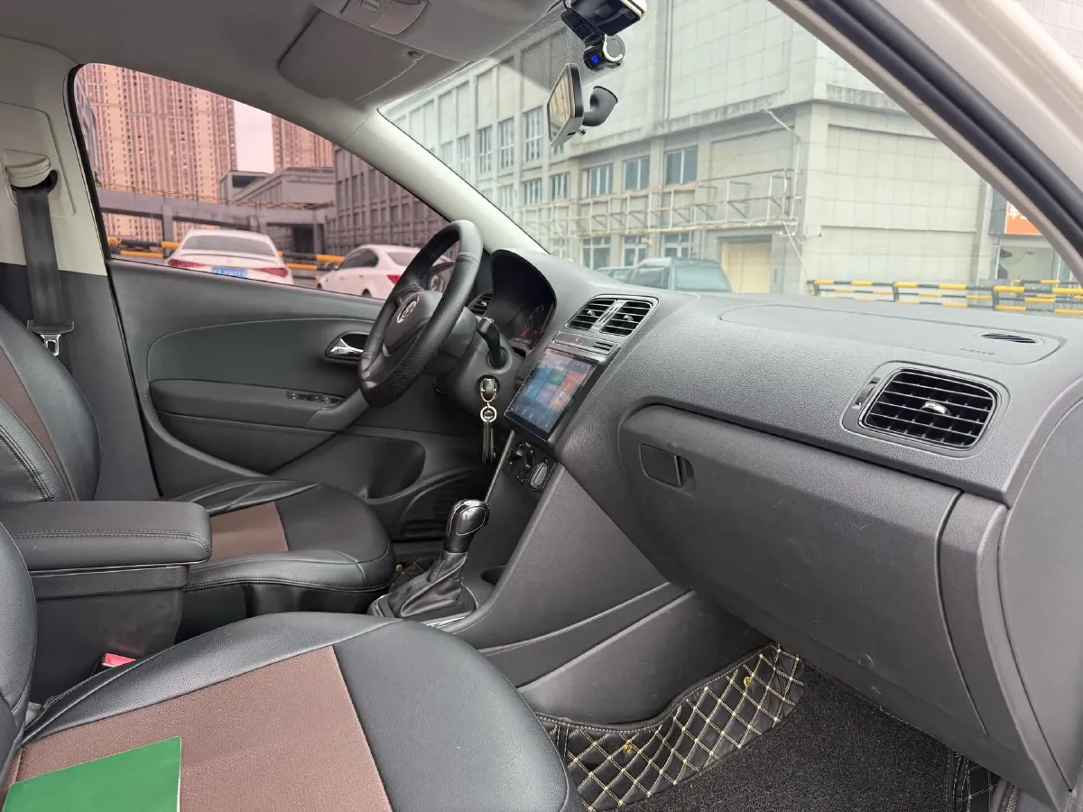 2016 Volkswagen Polo 1.4L 90HP L4 6AT,autocango,china used car exporter,china ev exporter,chinese used car exporter,chinese used ev exporter