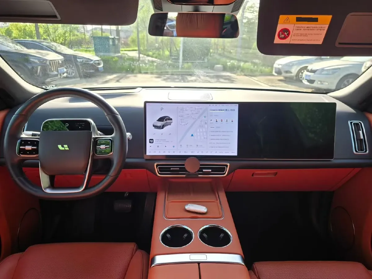 2023 Li L8 Range Extended 154HP REEV 40.9KWH,autocango,china used car exporter,china ev exporter,chinese used car exporter,chinese used ev exporter