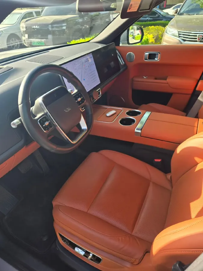 2023 Li L8 Range Extended 154HP REEV 40.9KWH,autocango,china used car exporter,china ev exporter,chinese used car exporter,chinese used ev exporter