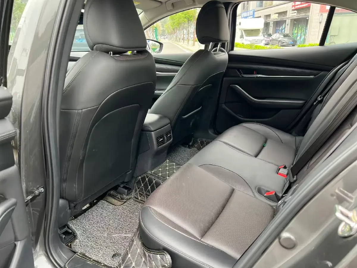 2020 Mazda 3 Axela 2.0L 158HP L4 6AT,autocango,china used car exporter,china ev exporter,chinese used car exporter,chinese used ev exporter