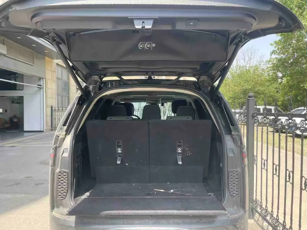 2024 Land Rover Discovery 3.0T 360HP L6 8AT,autocango,china used car exporter,china ev exporter,chinese used car exporter,chinese used ev exporter