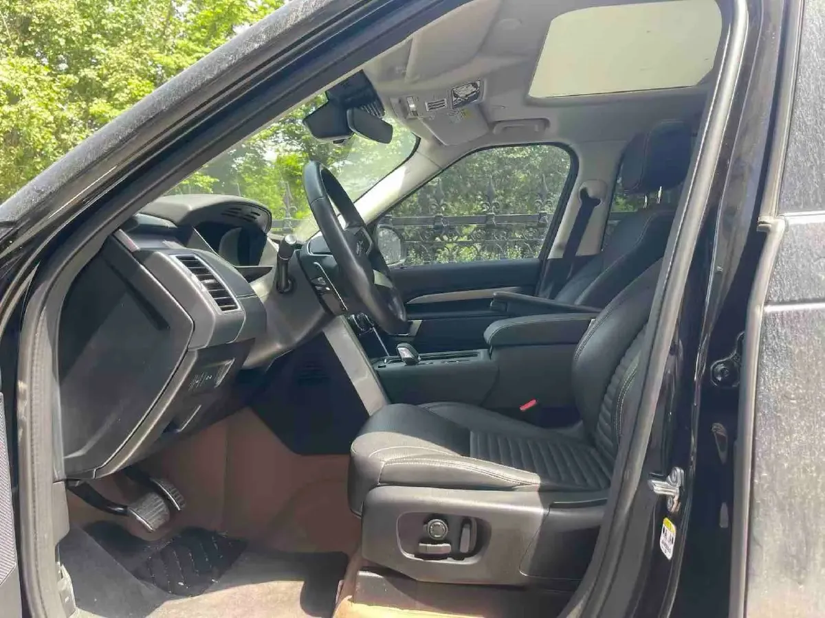 2024 Land Rover Discovery 3.0T 360HP L6 8AT,autocango,china used car exporter,china ev exporter,chinese used car exporter,chinese used ev exporter