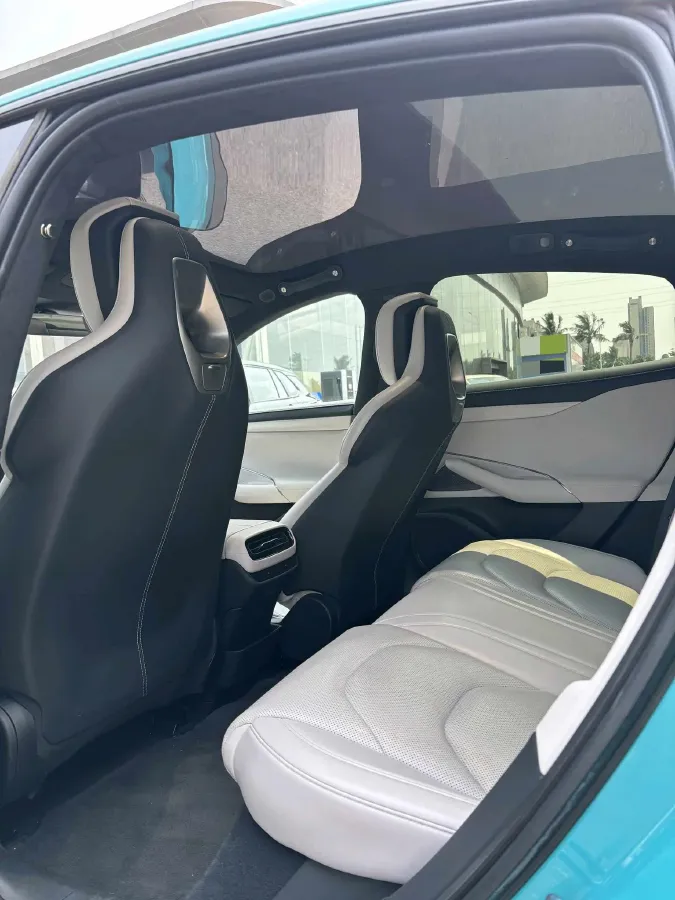 2024 MI SU7 BEV 101KWH,autocango,china used car exporter,china ev exporter,chinese used car exporter,chinese used ev exporter