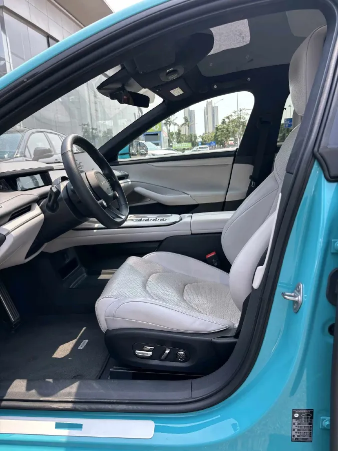 2024 MI SU7 BEV 101KWH,autocango,china used car exporter,china ev exporter,chinese used car exporter,chinese used ev exporter