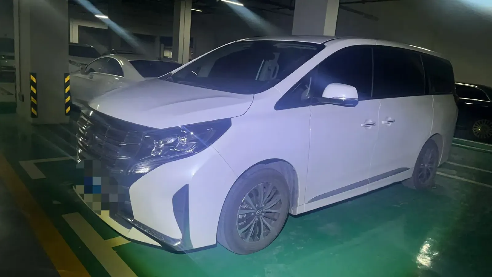 2021 GAC Trumpchi M8 2.0T 252HP L4 8AT,autocango,china used car exporter,china ev exporter,chinese used car exporter,chinese used ev exporter