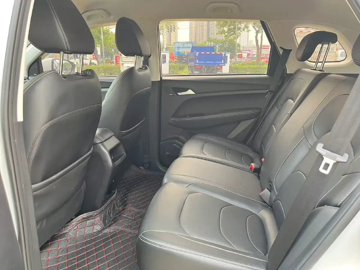 2020 BaoJun RS-3 1.5T 147HP L4 CVT,autocango,china used car exporter,china ev exporter,chinese used car exporter,chinese used ev exporter