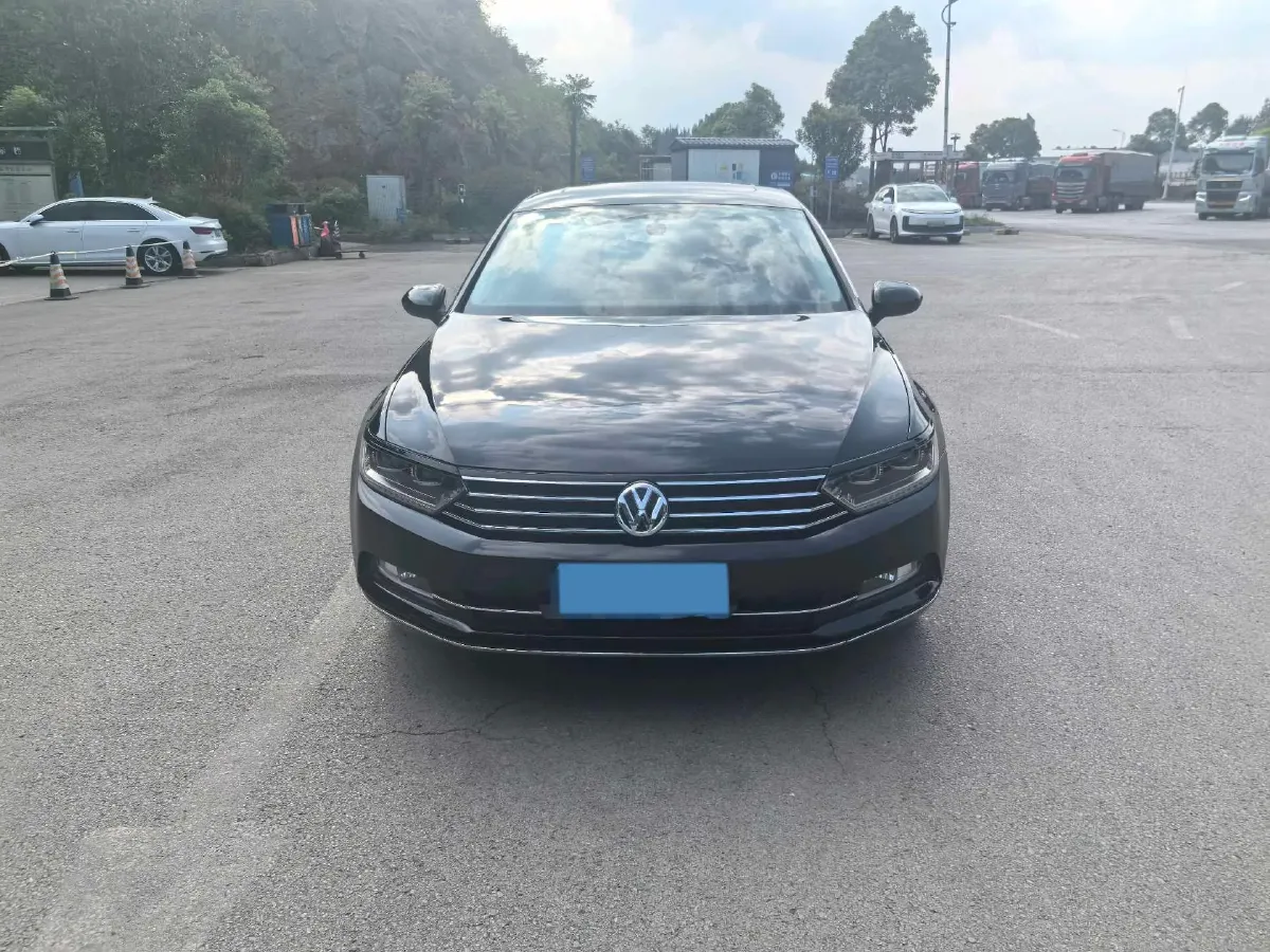 2018 Volkswagen Magotan 1.4T 150HP L4 7DCT,autocango,china used car exporter,china ev exporter,chinese used car exporter,chinese used ev exporter