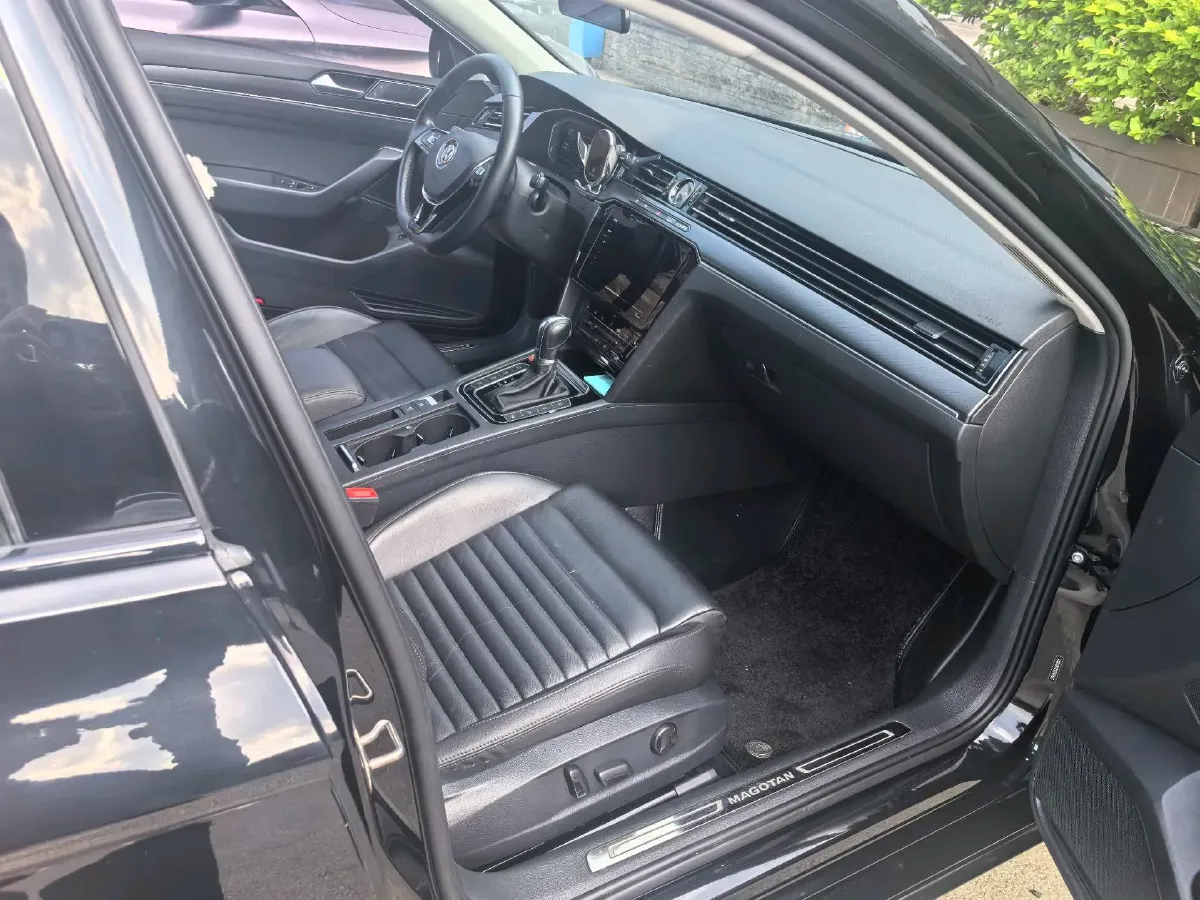 2018 Volkswagen Magotan 1.4T 150HP L4 7DCT,autocango,china used car exporter,china ev exporter,chinese used car exporter,chinese used ev exporter